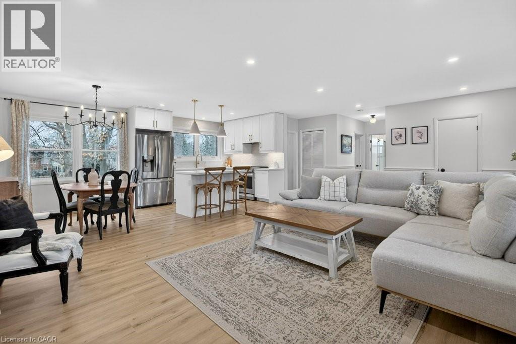 31 Dunning Court, Dundas, Ontario  L9H 4K8 - Photo 8 - 40811160