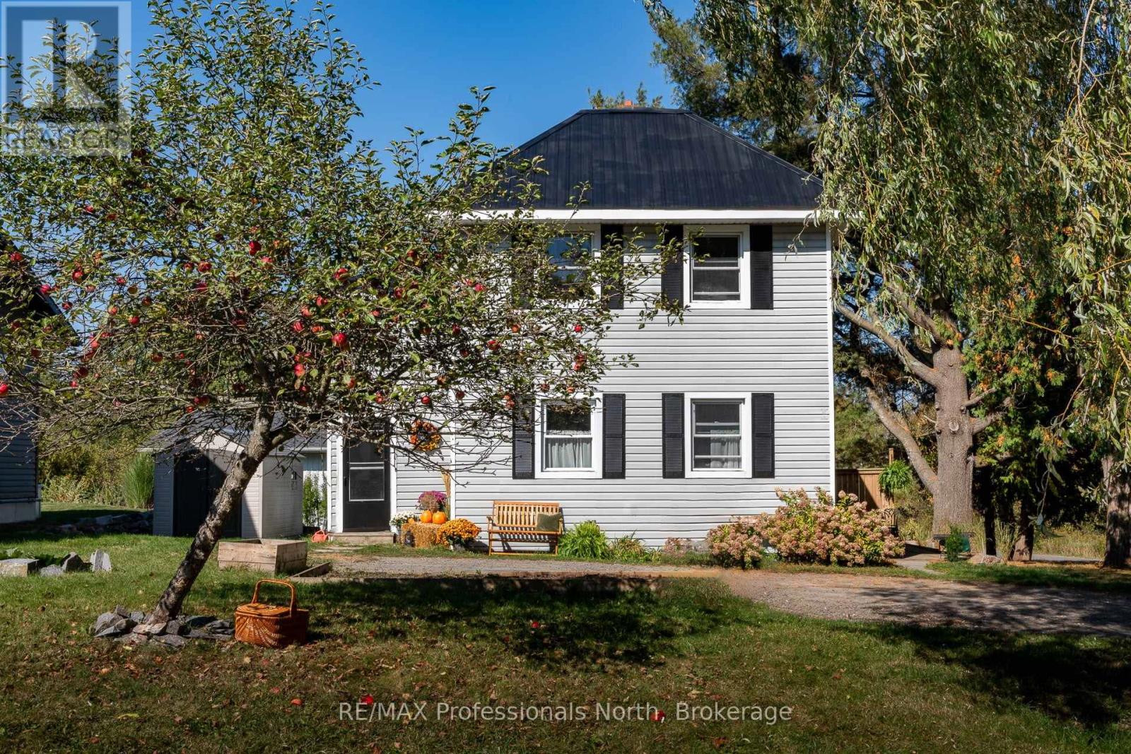 26 KITCHEN ROAD S, Huntsville, Ontario