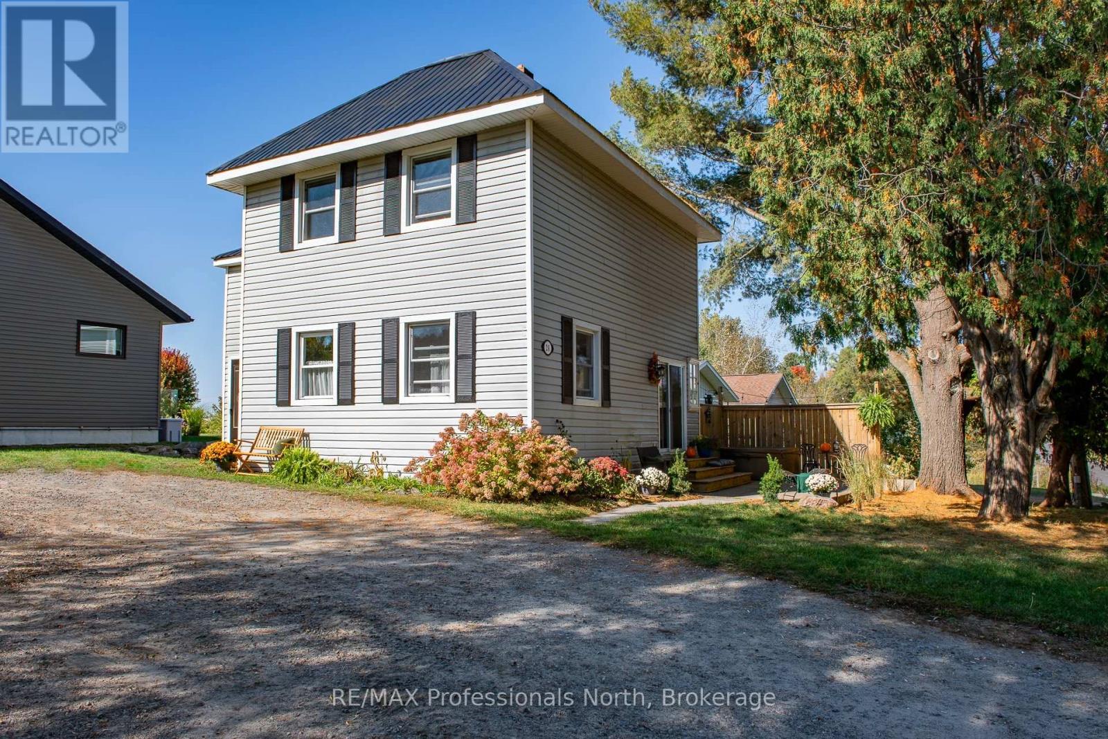 26 Kitchen Road S, Huntsville, Ontario  P1H 1Y3 - Photo 4 - X12878844