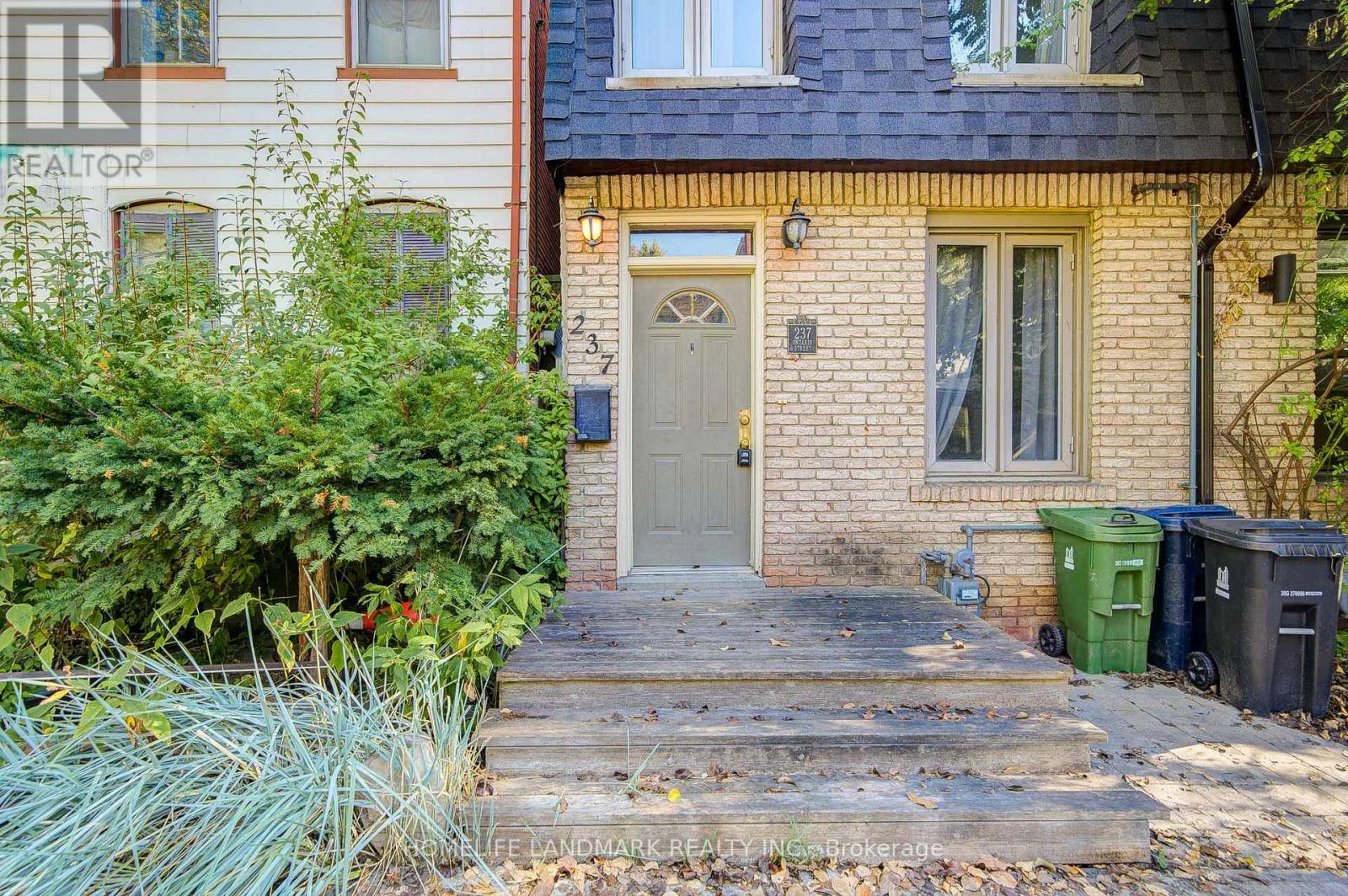 237 Ontario Street, Toronto, Ontario  M5A 2V6 - Photo 3 - C12878858