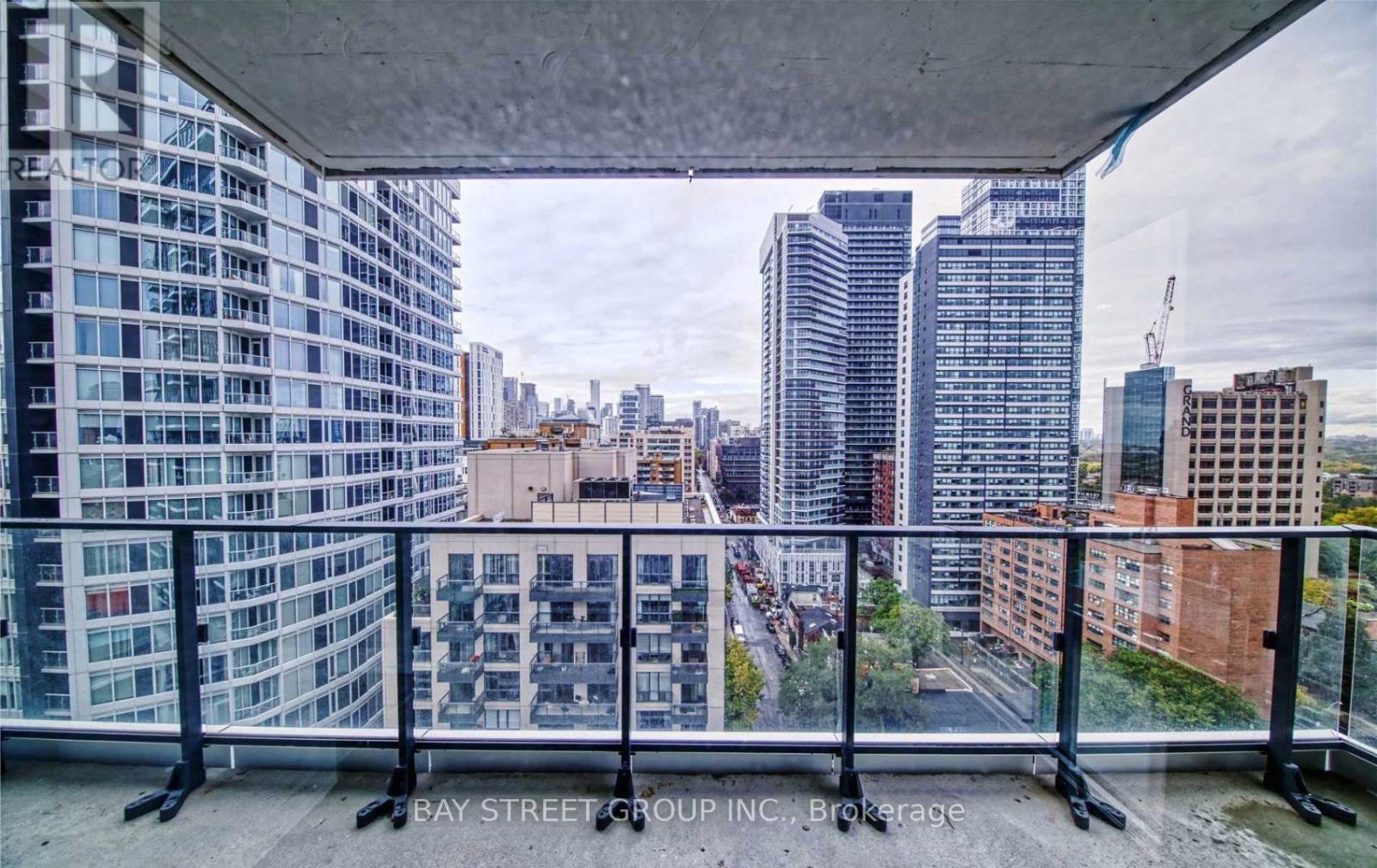 1910 - 77 Shuter Street, Toronto, Ontario  M5B 0B8 - Photo 14 - C12878874