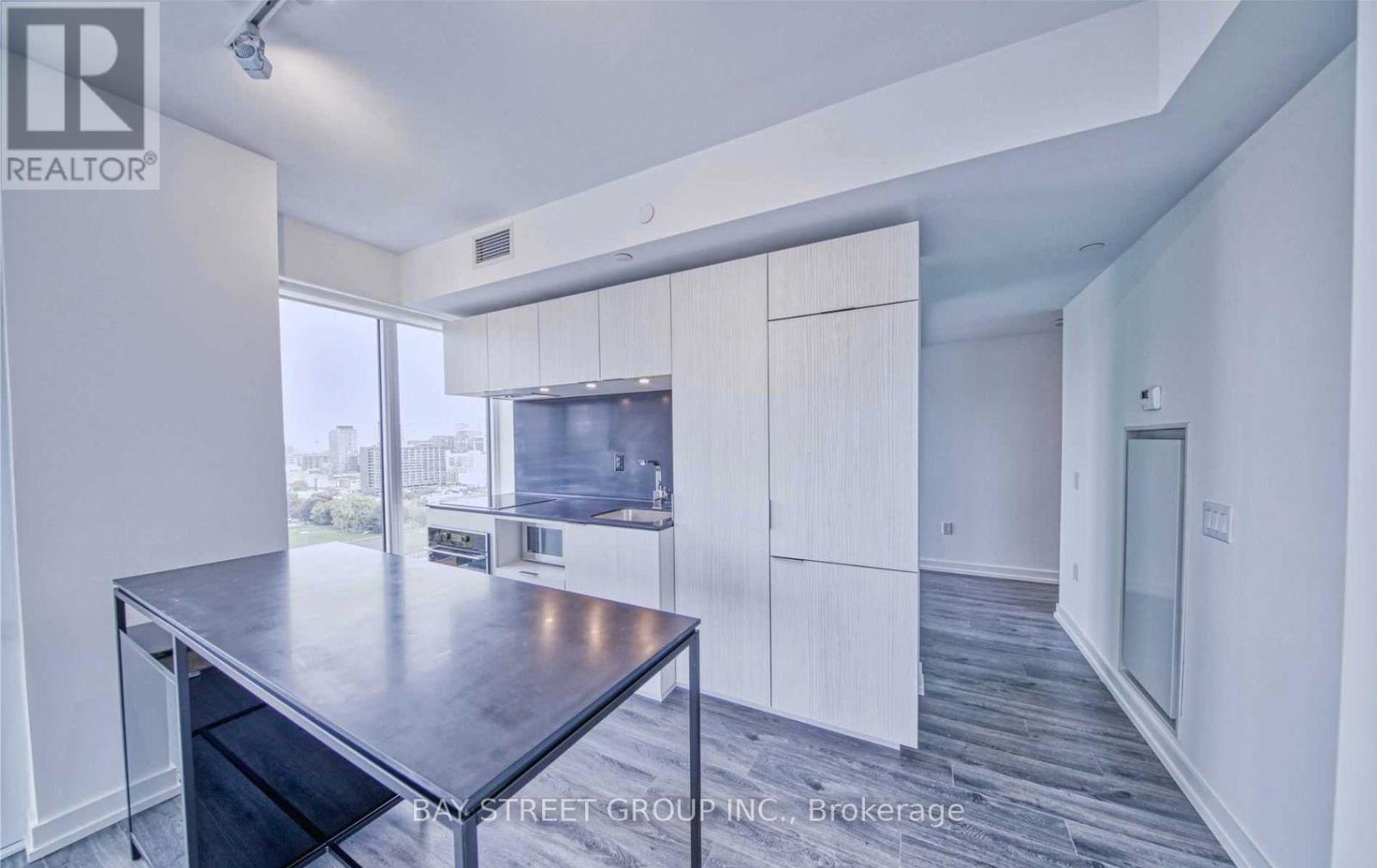 1910 - 77 Shuter Street, Toronto, Ontario  M5B 0B8 - Photo 7 - C12878874