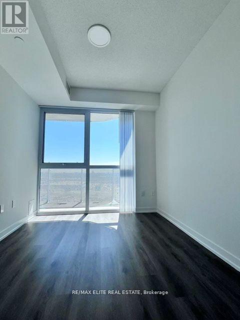 1705 - 225 Commerce Street, Vaughan, Ontario  L4K 5Z7 - Photo 12 - N12878884