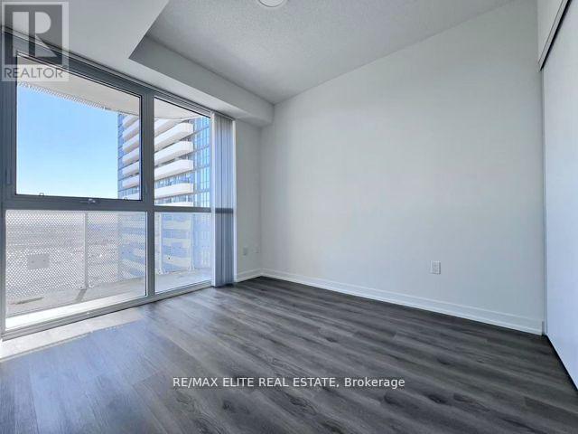 1705 - 225 Commerce Street, Vaughan, Ontario  L4K 5Z7 - Photo 13 - N12878884