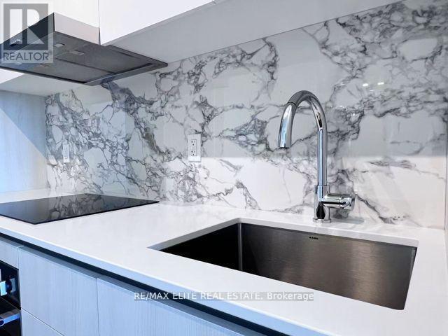 1705 - 225 Commerce Street, Vaughan, Ontario  L4K 5Z7 - Photo 16 - N12878884