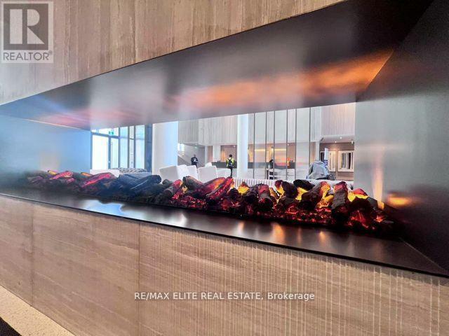 1705 - 225 Commerce Street, Vaughan, Ontario  L4K 5Z7 - Photo 18 - N12878884