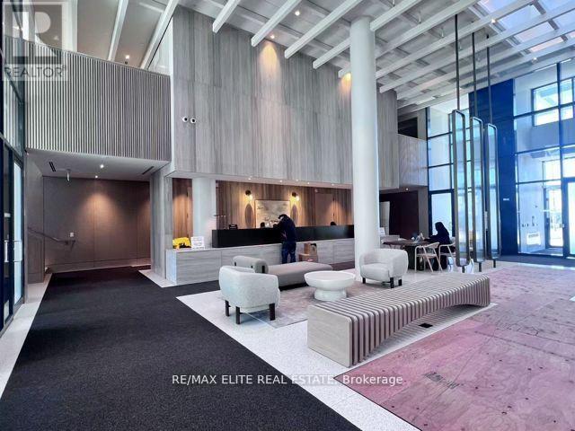 1705 - 225 Commerce Street, Vaughan, Ontario  L4K 5Z7 - Photo 2 - N12878884