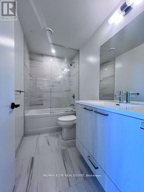 1705 - 225 Commerce Street, Vaughan, Ontario  L4K 5Z7 - Photo 3 - N12878884