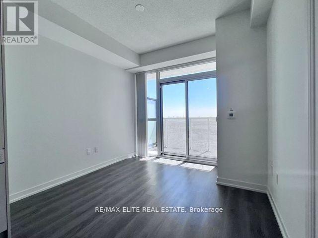 1705 - 225 Commerce Street, Vaughan, Ontario  L4K 5Z7 - Photo 7 - N12878884