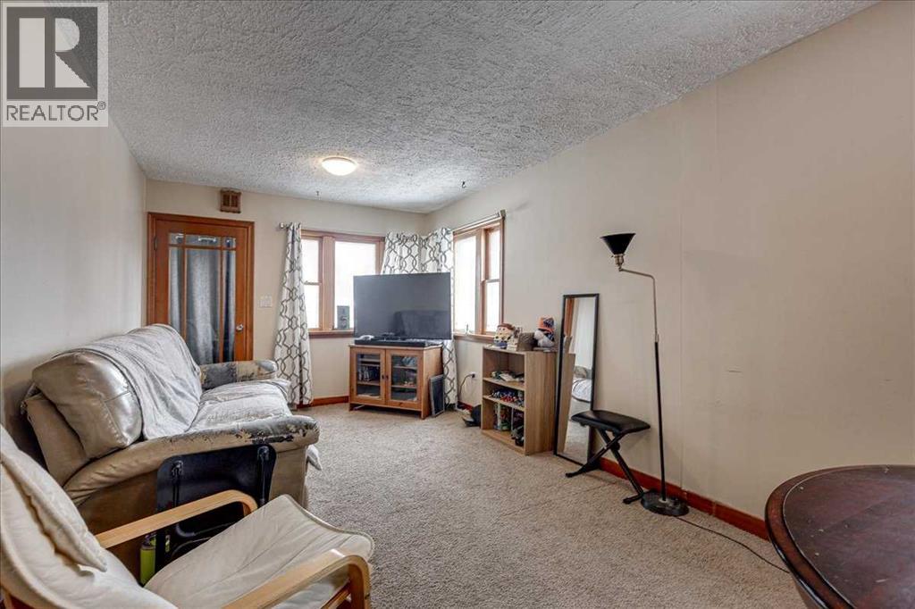 3912 55 Avenue, Red Deer, Alberta  T4N 4N4 - Photo 5 - A2293035