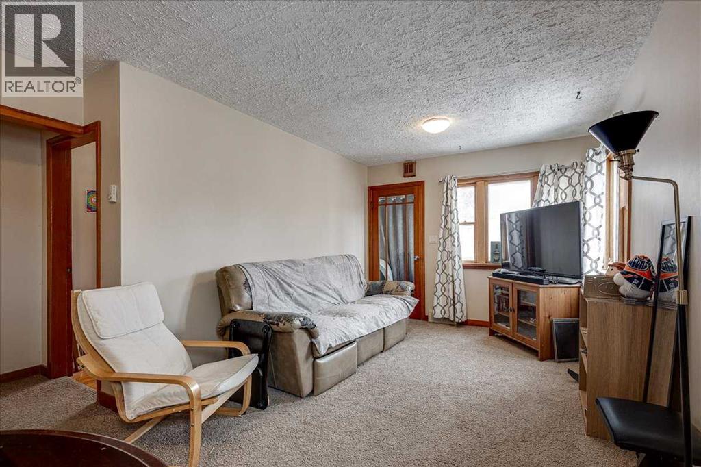 3912 55 Avenue, Red Deer, Alberta  T4N 4N4 - Photo 6 - A2293035