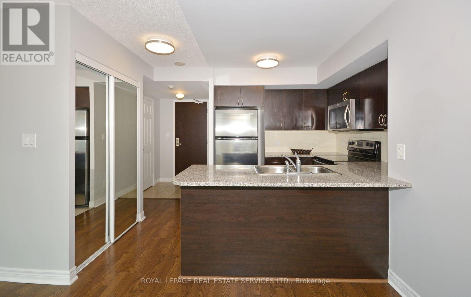 1201 - 208 Enfield Place, Mississauga, Ontario  L5B 0B8 - Photo 17 - W12878846