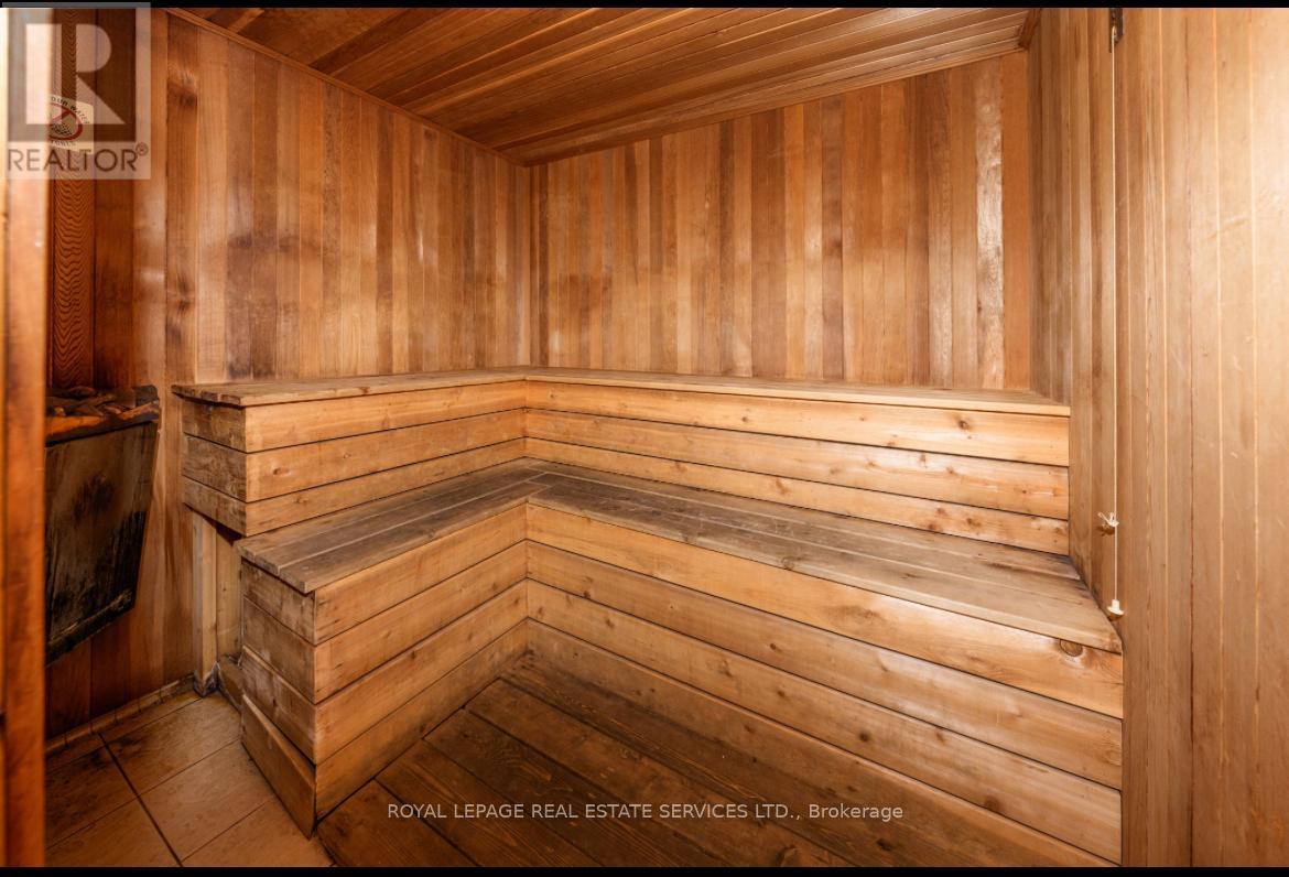 1201 - 208 Enfield Place, Mississauga, Ontario  L5B 0B8 - Photo 31 - W12878846