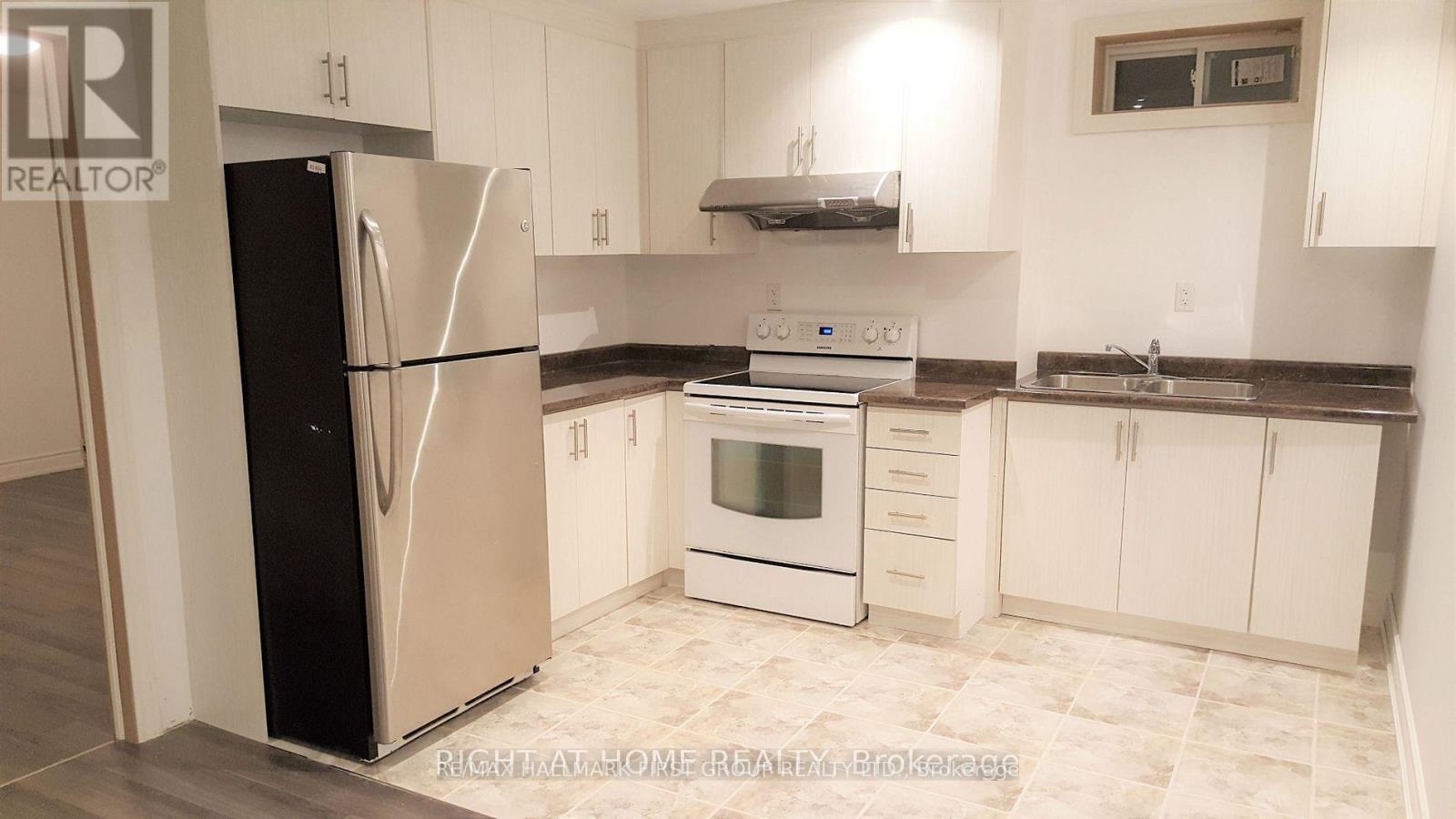 4 Elwin Road, Brampton, Ontario  L6X 0C4 - Photo 6 - W12878852