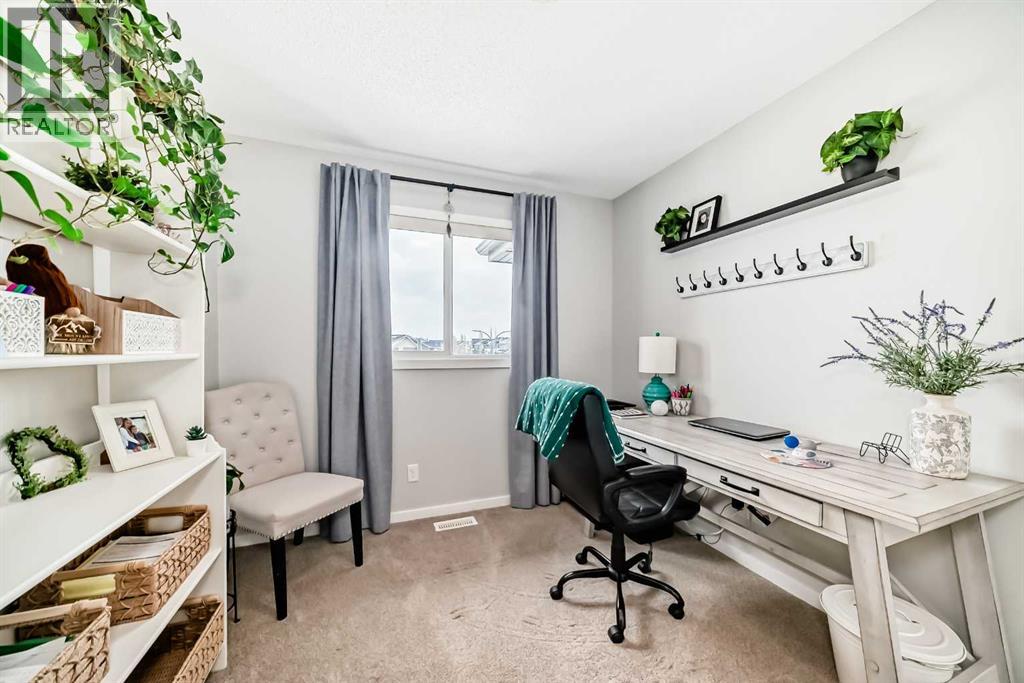 117 Sunset Common, Cochrane, Alberta  T4C 0M1 - Photo 34 - A2288267