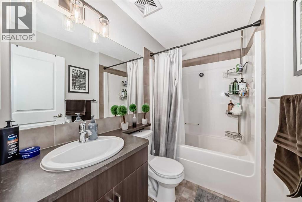 117 Sunset Common, Cochrane, Alberta  T4C 0M1 - Photo 35 - A2288267