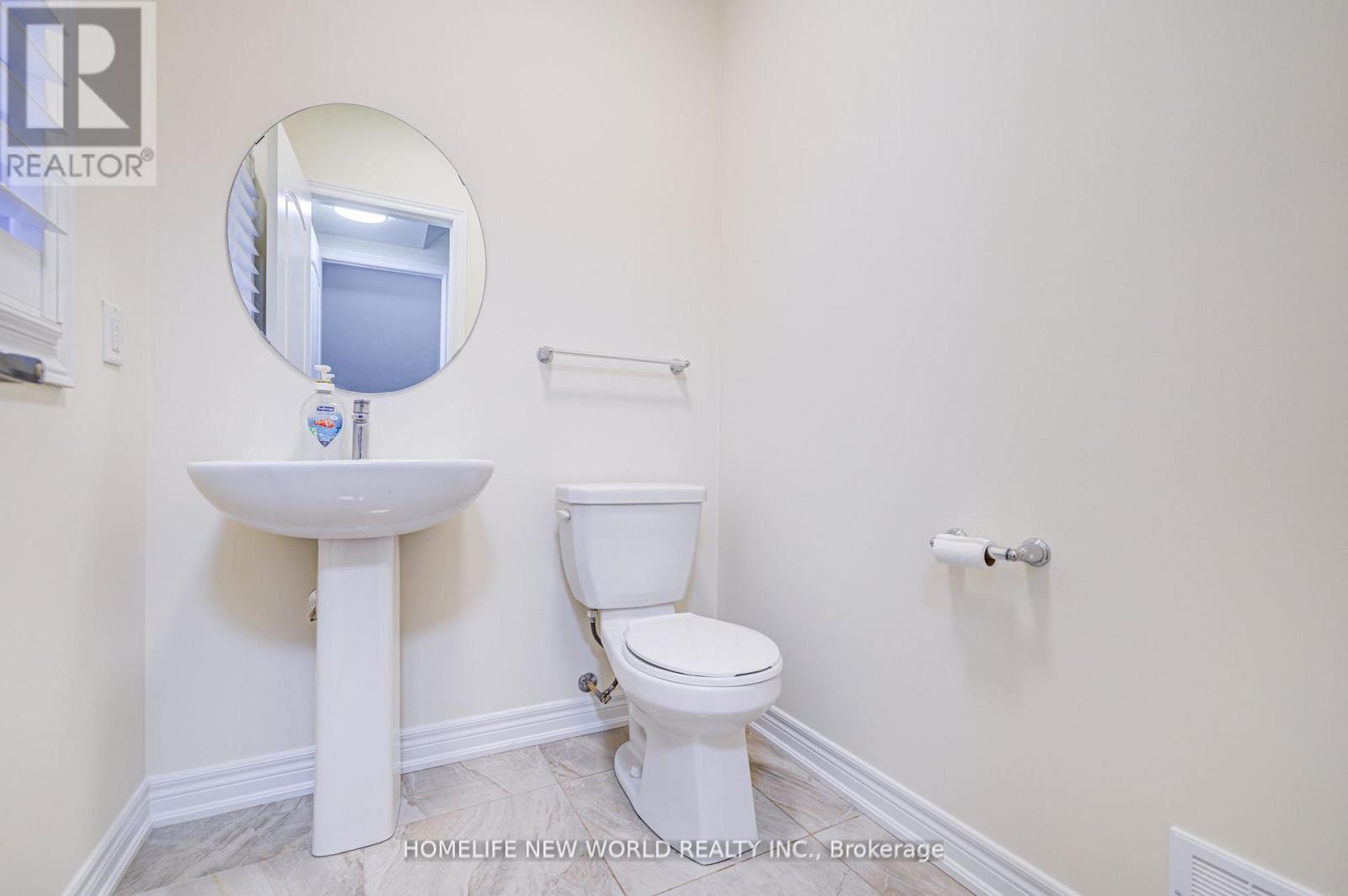 88 Roth Street, Aurora, Ontario  L4G 0W7 - Photo 42 - N12877202