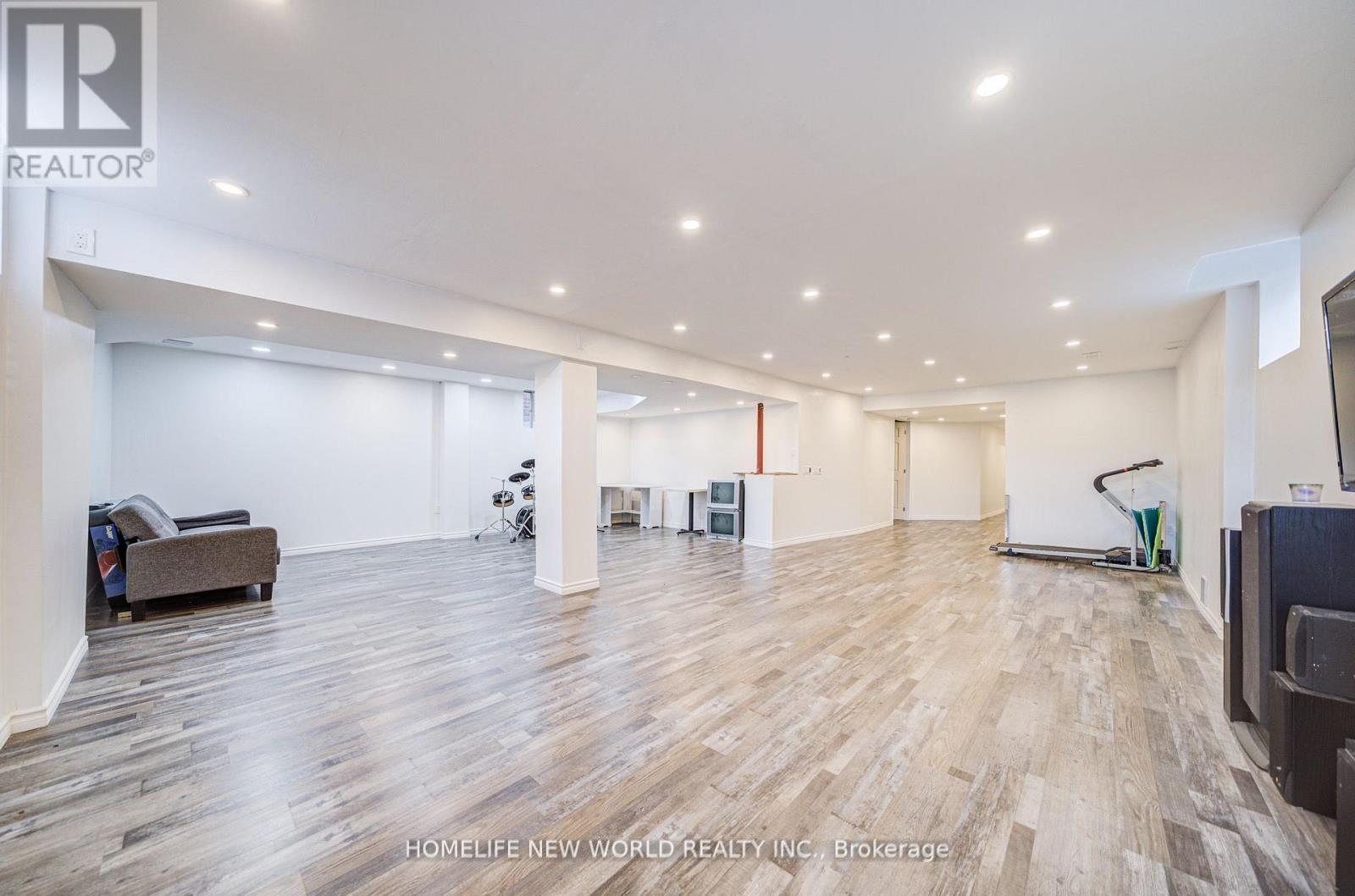 88 Roth Street, Aurora, Ontario  L4G 0W7 - Photo 46 - N12877202