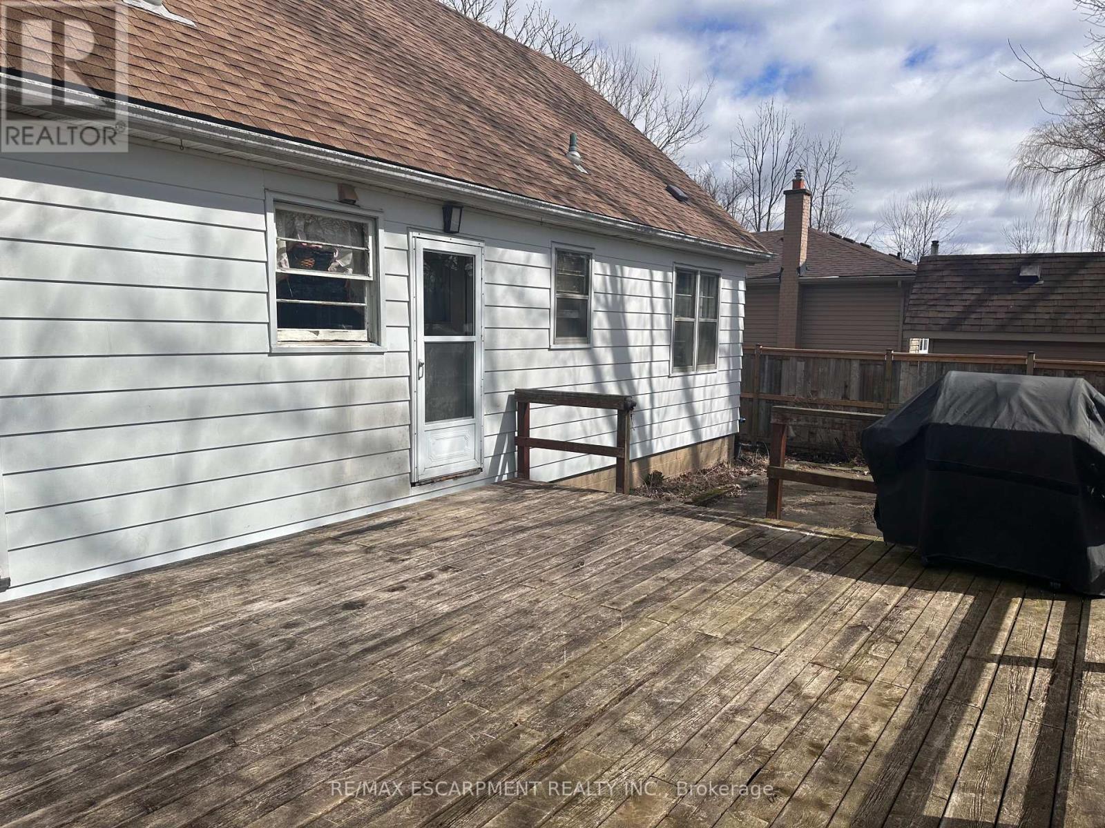 1103 Golf Club Road, Hamilton, Ontario  L0R 1P0 - Photo 11 - X12878880