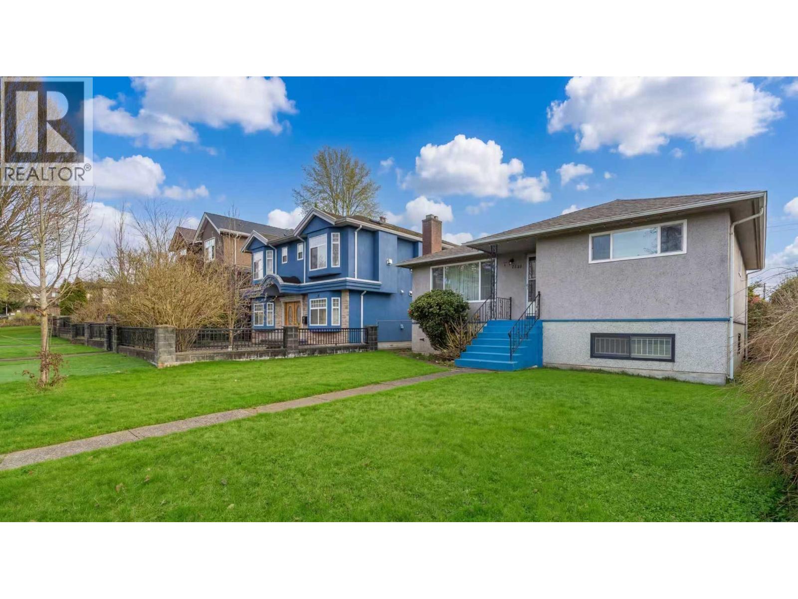 2630 E 1st Avenue, Vancouver, British Columbia  V5M 1A5 - Photo 2 - R3098909