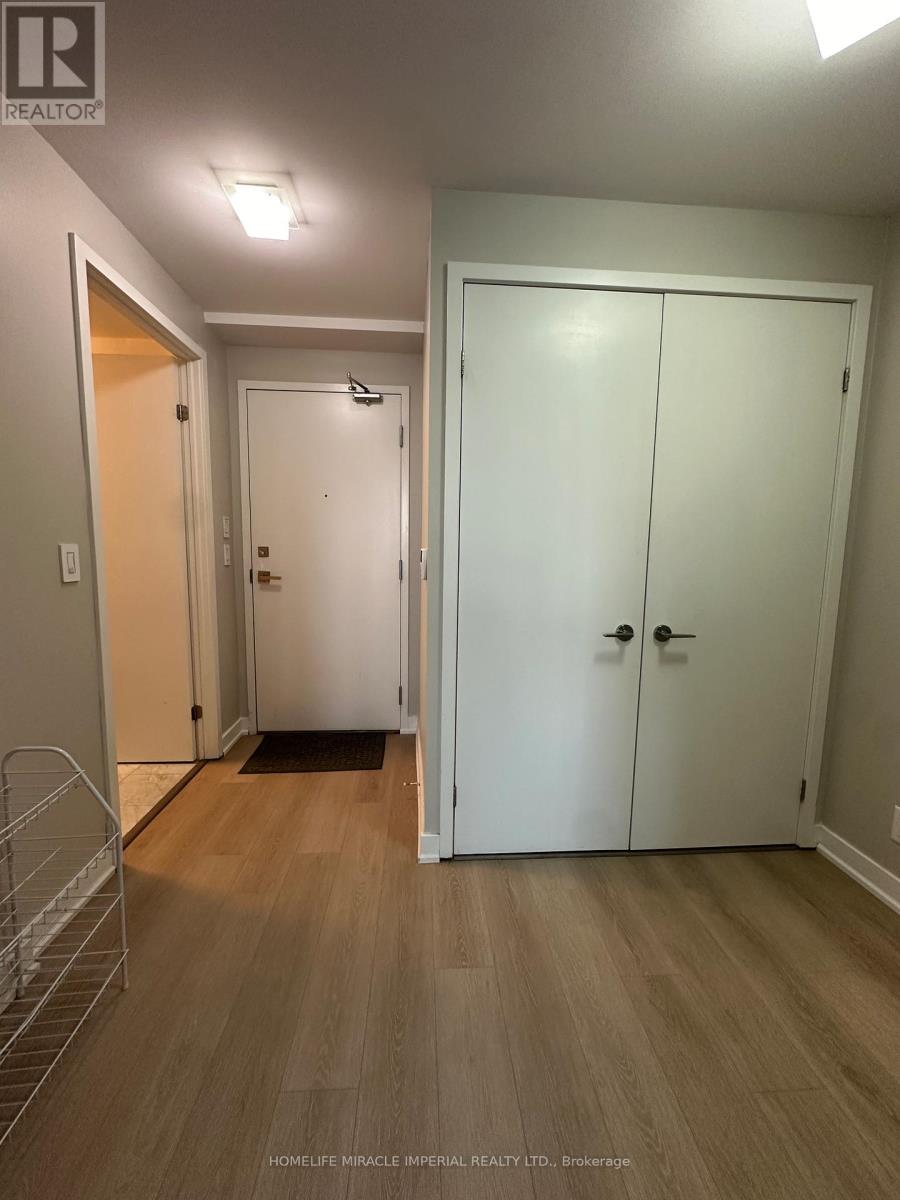 5510 - 14 York Street, Toronto, Ontario  M5J 0B1 - Photo 2 - C12878912