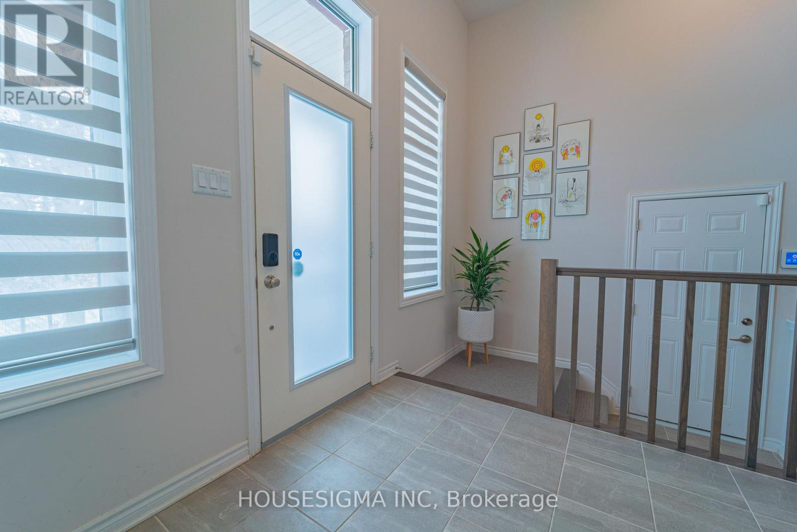 547 Ponthieu Circle, Ottawa, Ontario  K1W 0N5 - Photo 5 - X12811200