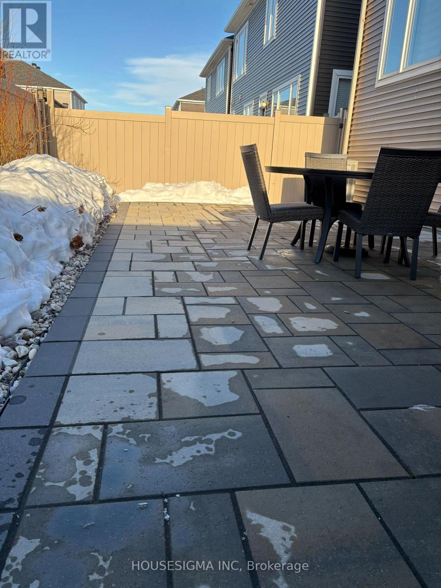 547 Ponthieu Circle, Ottawa, Ontario  K1W 0N5 - Photo 49 - X12811200