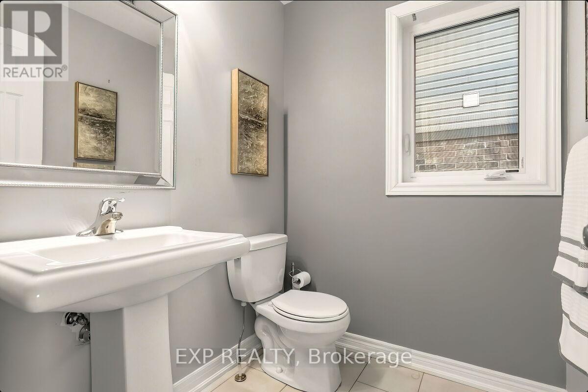 222 Blair Creek Drive, Kitchener, Ontario  N2P 0G2 - Photo 16 - X12856026