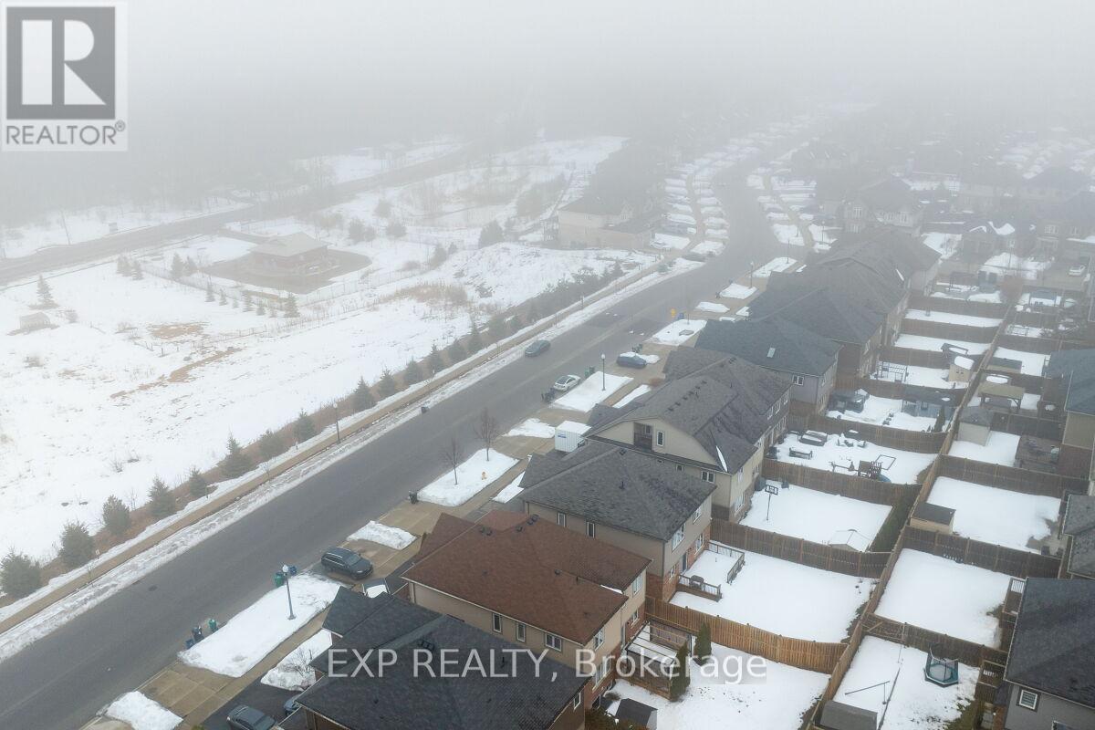 222 Blair Creek Drive, Kitchener, Ontario  N2P 0G2 - Photo 44 - X12856026