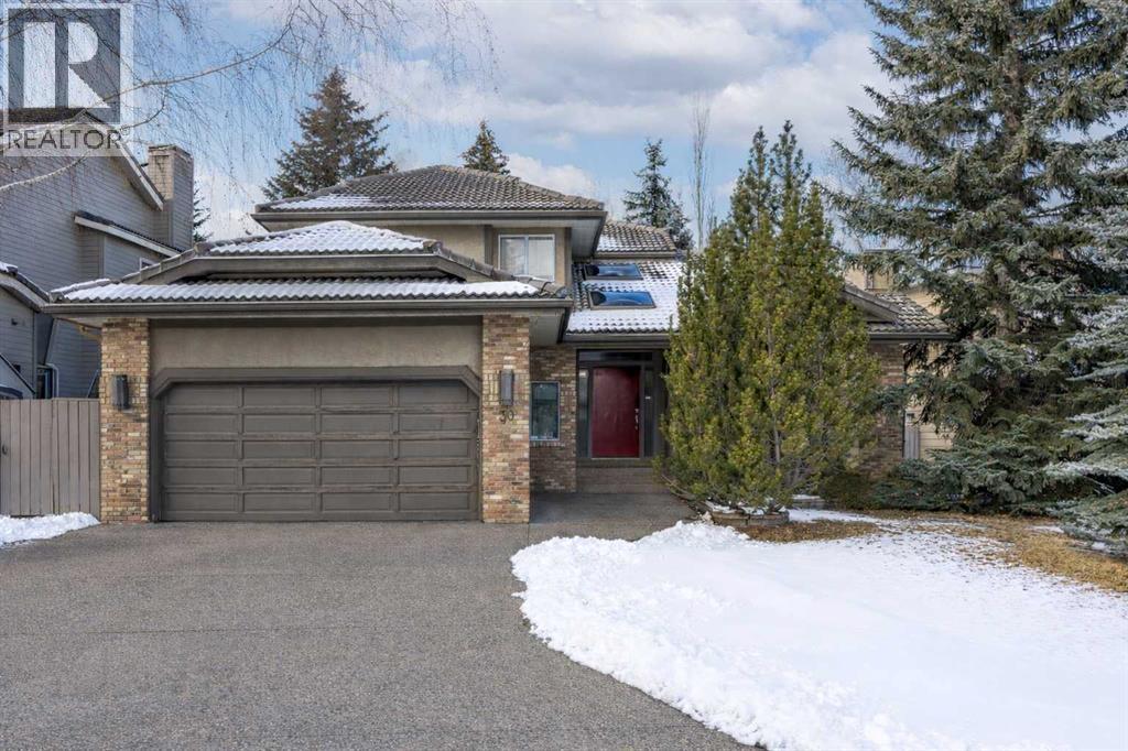 30 Oakmount Court SW, Calgary, Alberta