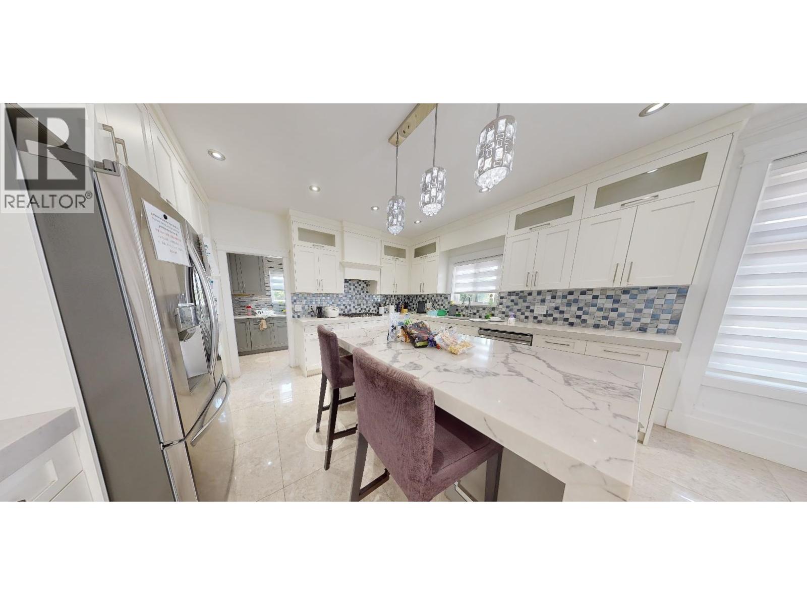 Listing Picture 9 of 9 : 6378 NEVILLE STREET, Burnaby / 本拿比 - 魯藝地產 Yvonne Lu Group - MLS Medallion Club Member