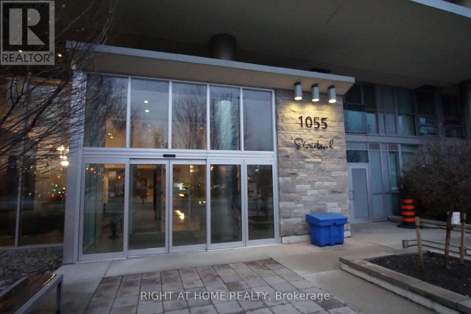 LPH01 - 1055 SOUTHDOWN ROAD, Mississauga, Ontario