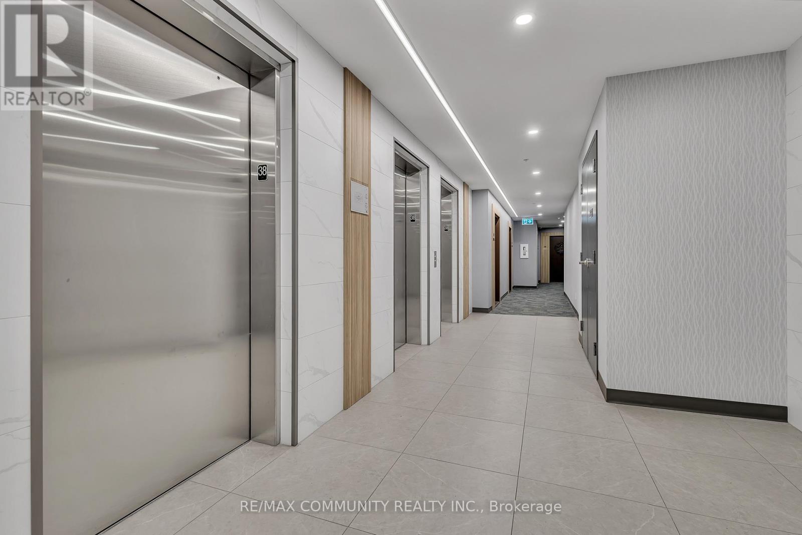 60 Frederick Street, Kitchener, Ontario  N2H 0C7 - Photo 7 - X12878908