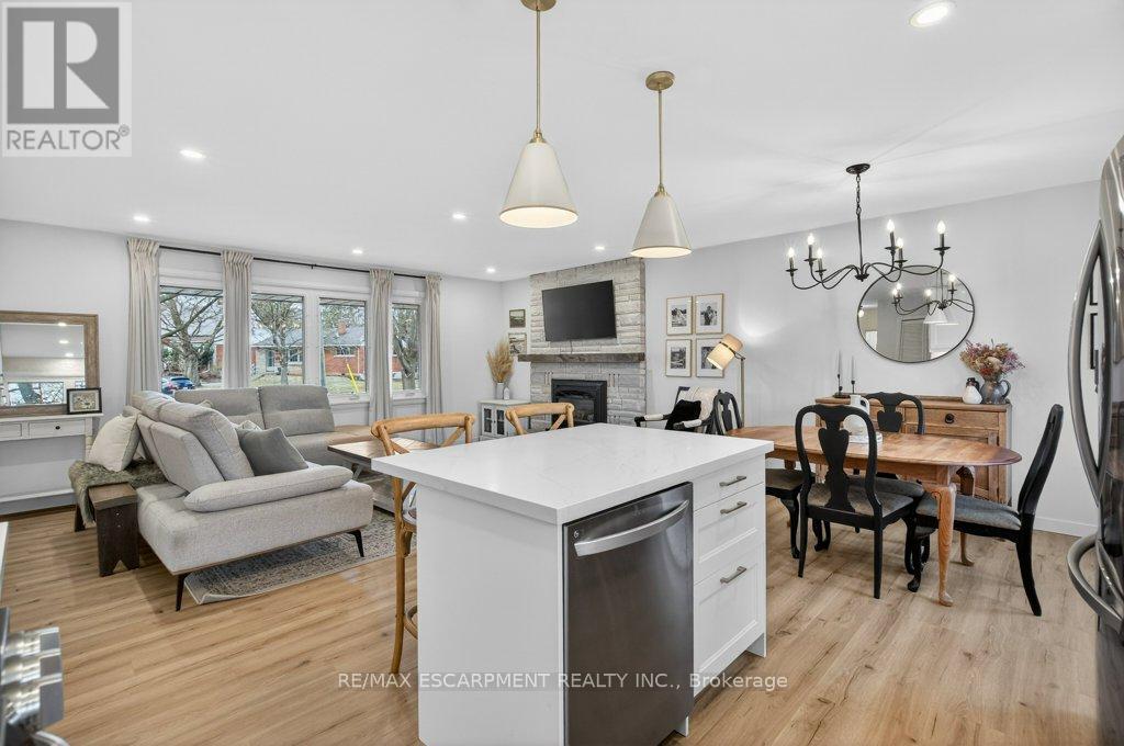 31 Dunning Court, Hamilton, Ontario  L9H 4K8 - Photo 15 - X12878916