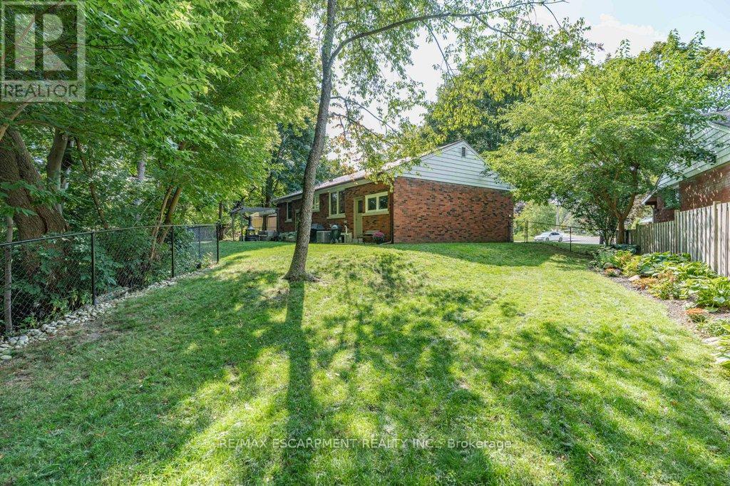 31 Dunning Court, Hamilton, Ontario  L9H 4K8 - Photo 43 - X12878916