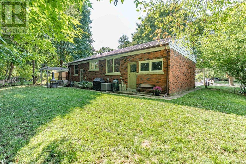 31 Dunning Court, Hamilton, Ontario  L9H 4K8 - Photo 45 - X12878916