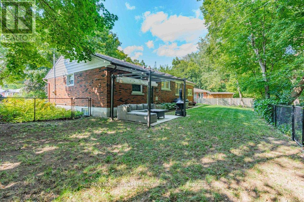 31 Dunning Court, Hamilton, Ontario  L9H 4K8 - Photo 47 - X12878916