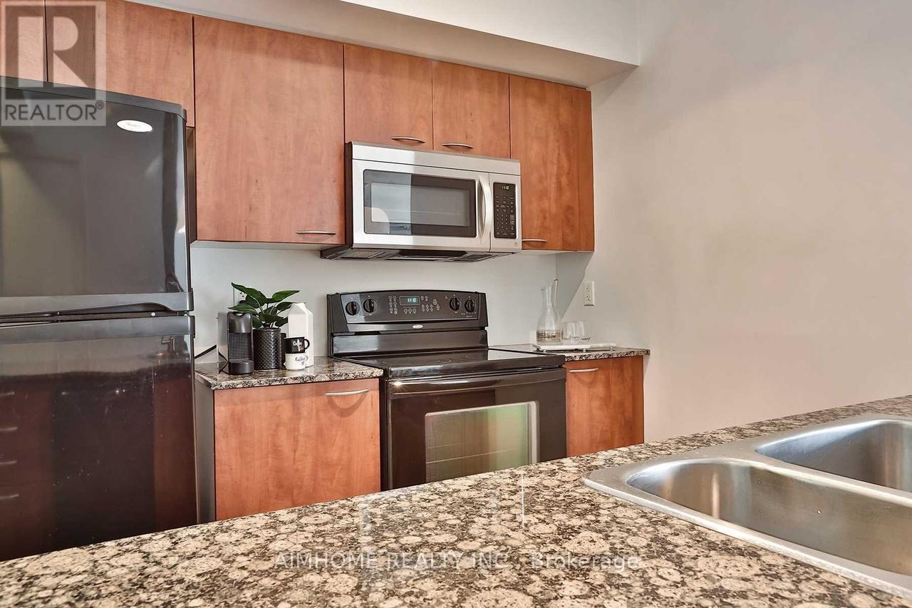 1003 - 22 Wellesley Street E, Toronto, Ontario  M4Y 1G3 - Photo 6 - C12859936