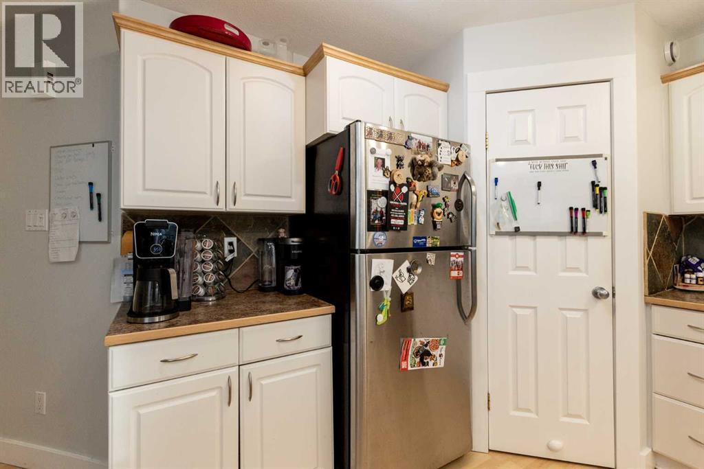 5032 47 Street, Sylvan Lake, Alberta  T4S 1X9 - Photo 7 - A2272539