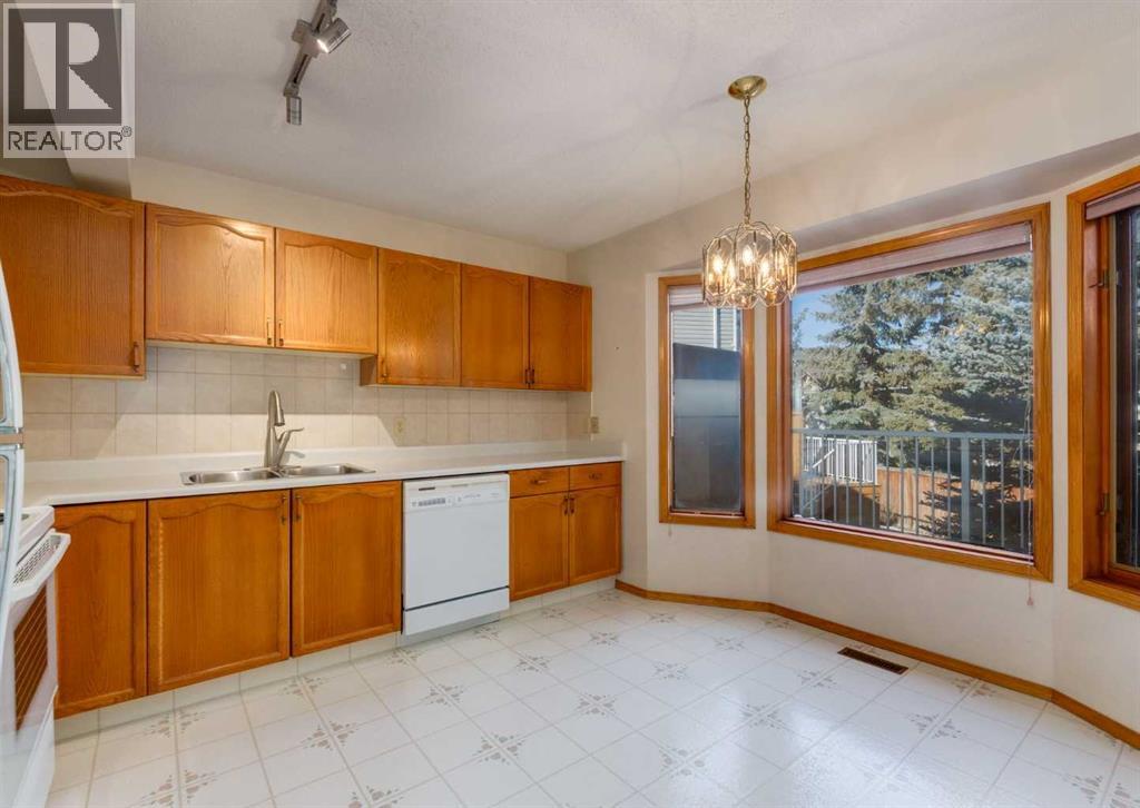 128 Cedarwood Park Sw, Calgary, Alberta  T2W 5N9 - Photo 10 - A2291337