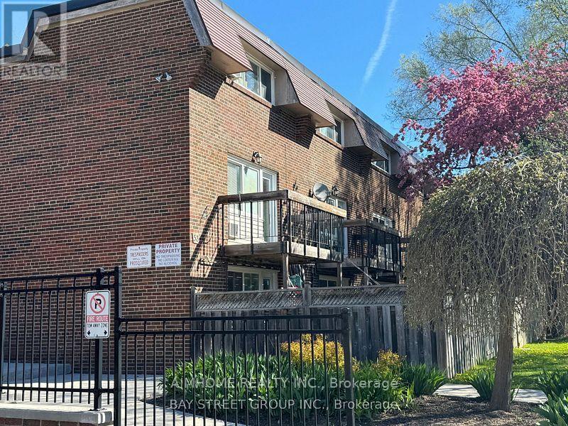 114 - 55 GODSTONE ROAD, Toronto, Ontario