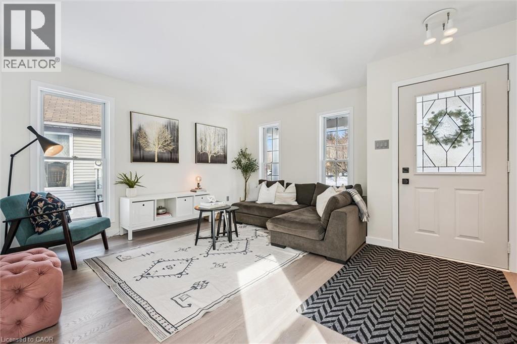 707 Jacob Lane, Waterloo, Ontario  N2V 2A7 - Photo 3 - 40811997