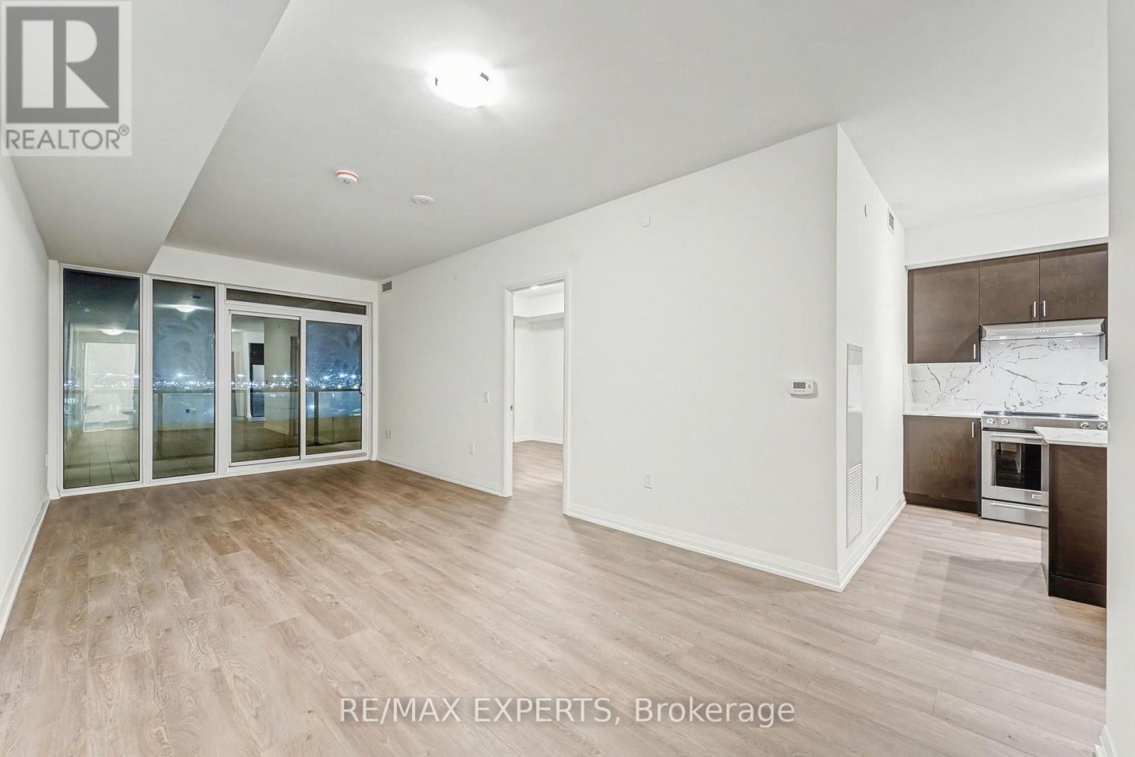 421 - 8960 Jane Street, Vaughan, Ontario  L4K 2M9 - Photo 11 - N12878934