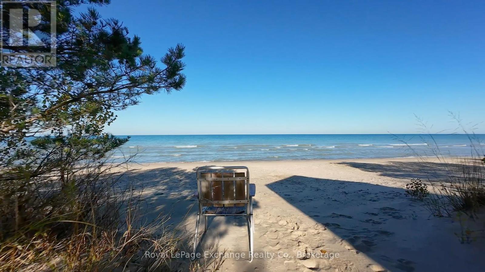 40 Vozka Drive, Huron-Kinloss, Ontario  N2Z 0B3 - Photo 2 - X12878924