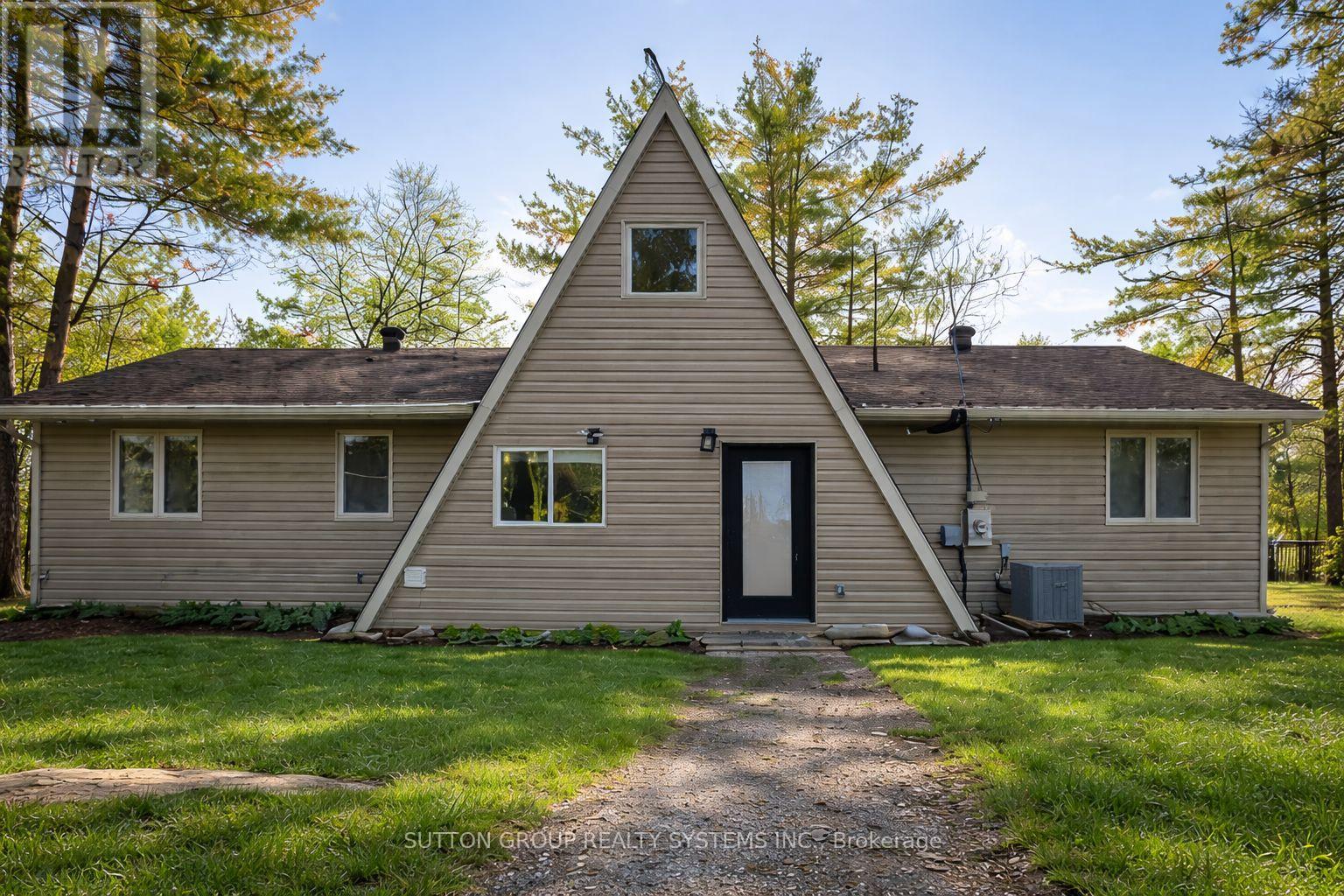 7701 Doner Drive, Severn, Ontario  L0K 2B0 - Photo 2 - S12878940