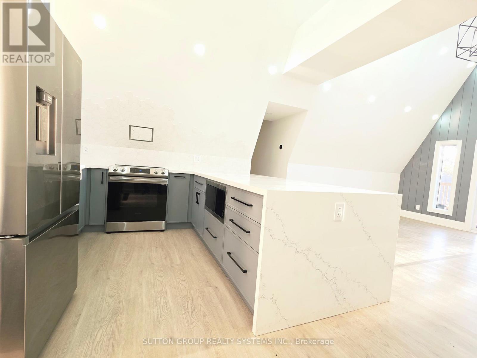 7701 Doner Drive, Severn, Ontario  L0K 2B0 - Photo 7 - S12878940