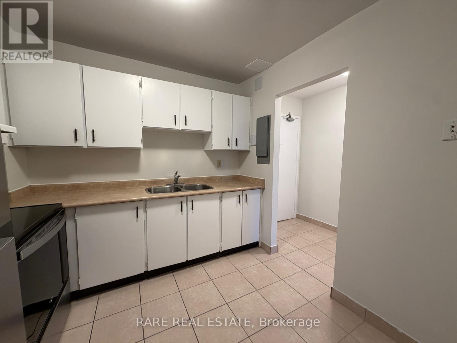 404 - 45 Bredin Parkway, Orangeville, Ontario  L9W 3X2 - Photo 2 - W12878936