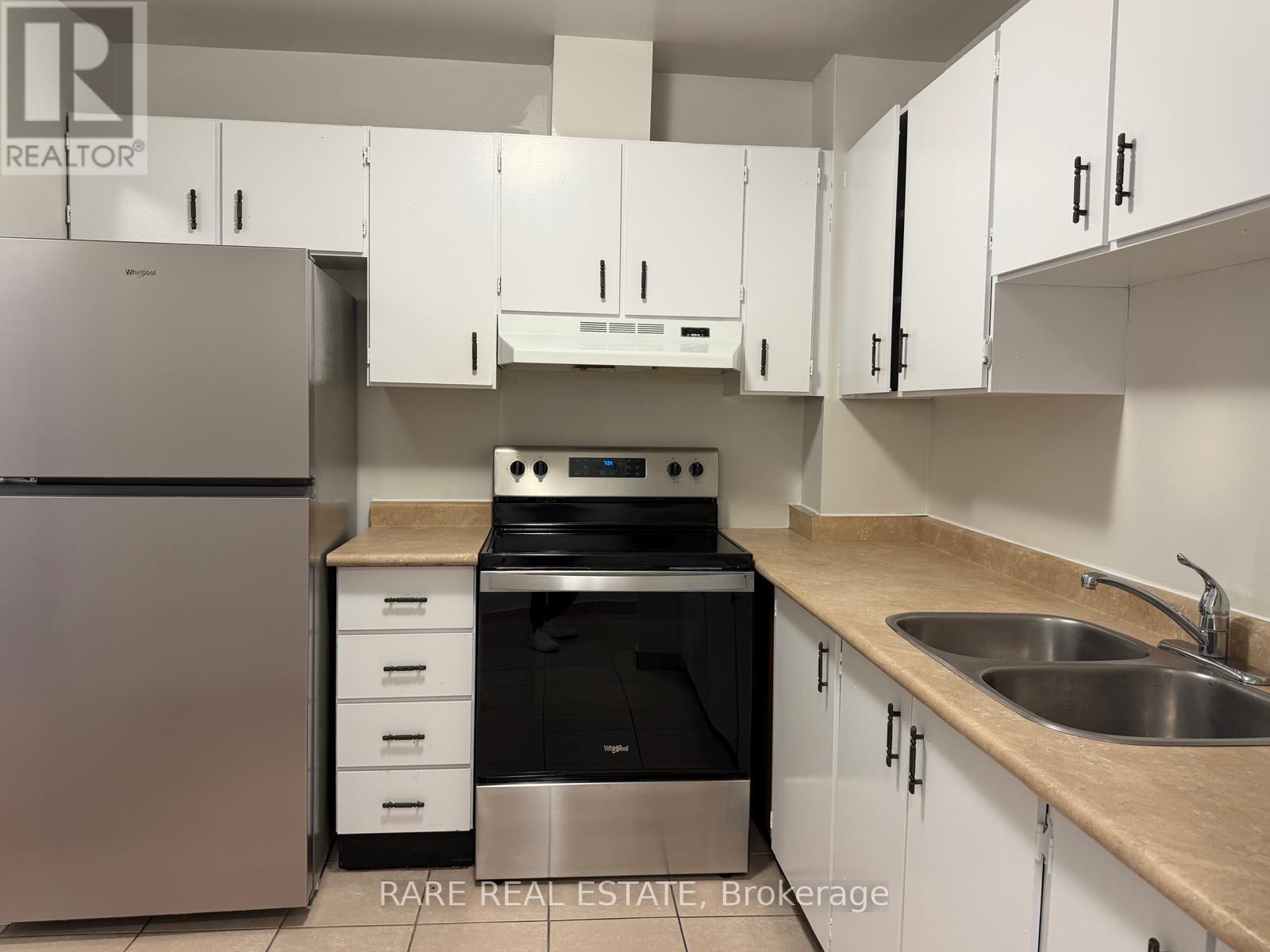 404 - 45 Bredin Parkway, Orangeville, Ontario  L9W 3X2 - Photo 3 - W12878936