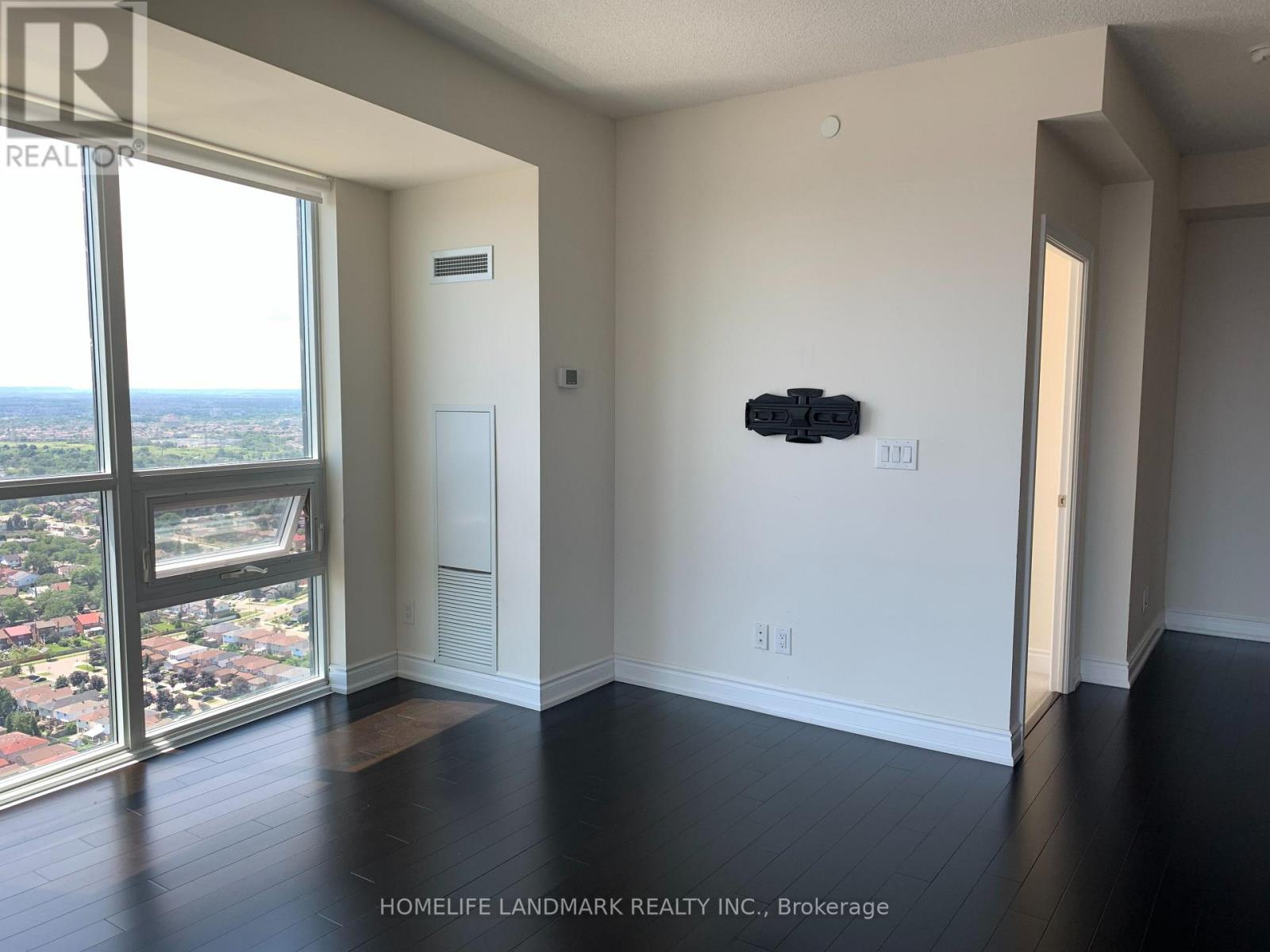 3810 - 4011 Brickstone Mews, Mississauga, Ontario  L5B 0J7 - Photo 8 - W12878944