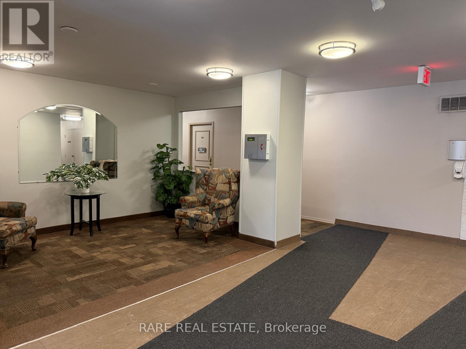 103 - 35 Bredin Parkway, Orangeville, Ontario  L9W 3X1 - Photo 10 - W12878946